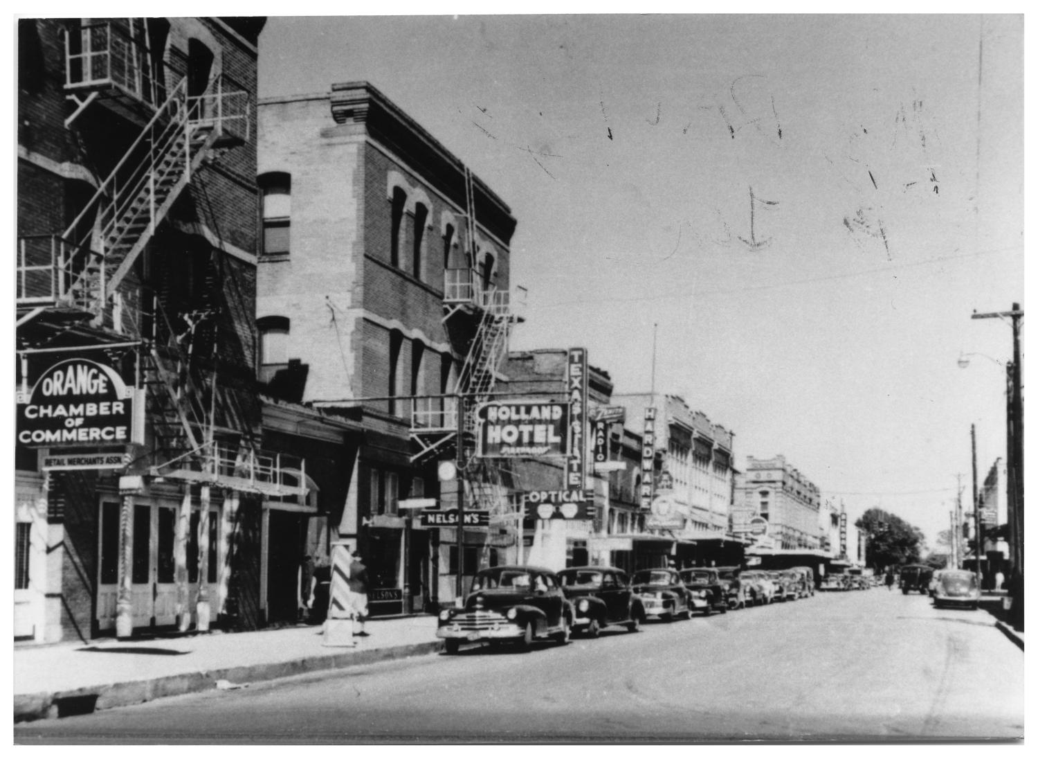 [Downtown Orange in the early 1950s] The Portal to Texas History