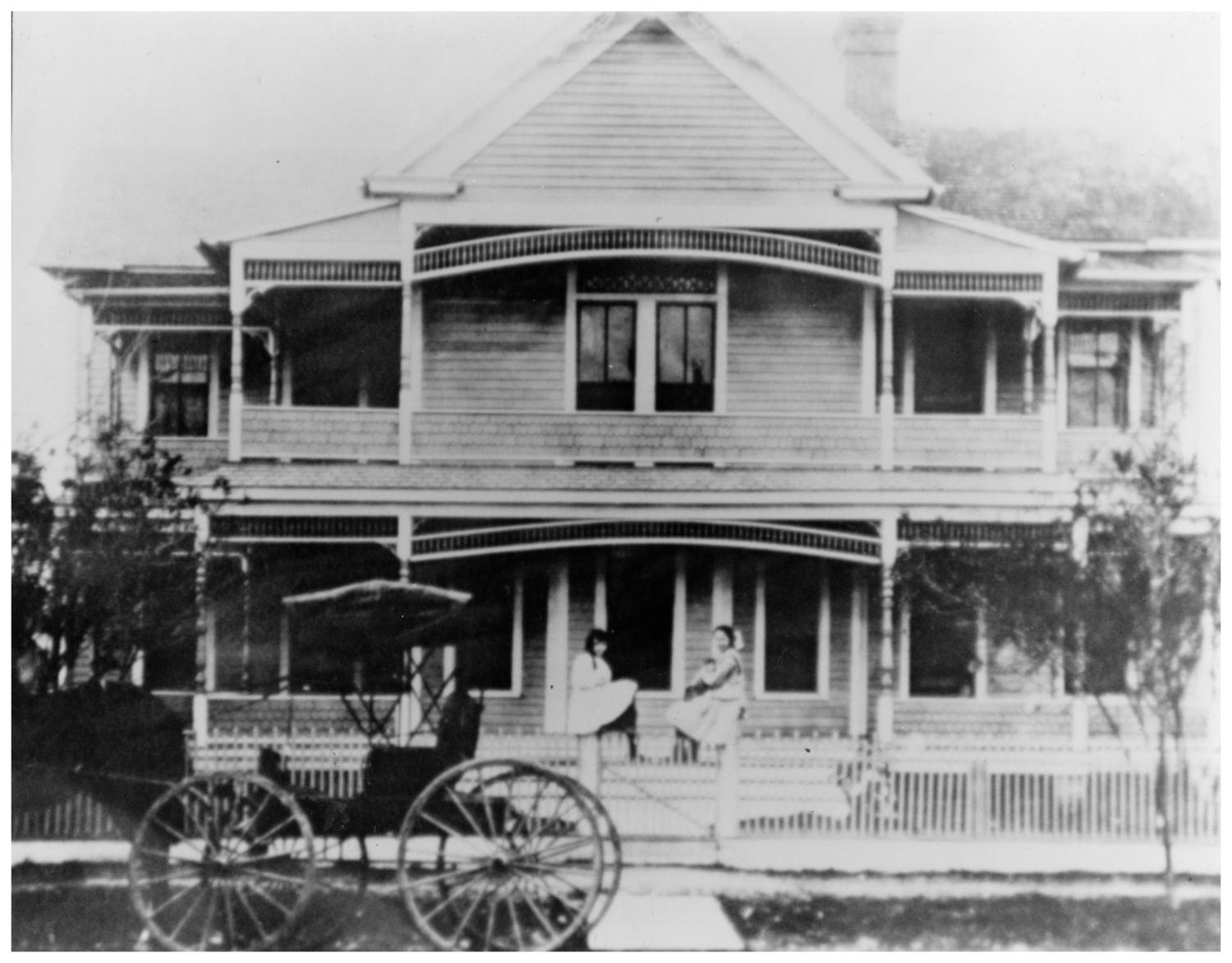 [The Reeves House] Side 1 of 1 The Portal to Texas History