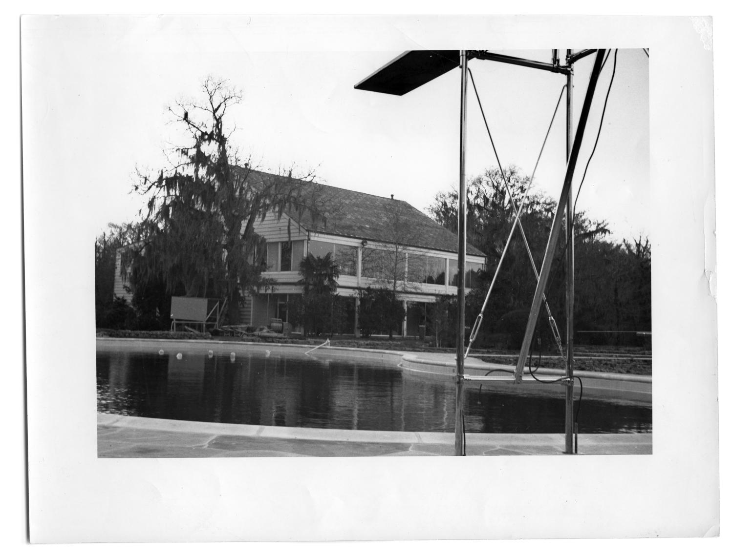 [Sunset grove country club] The Portal to Texas History