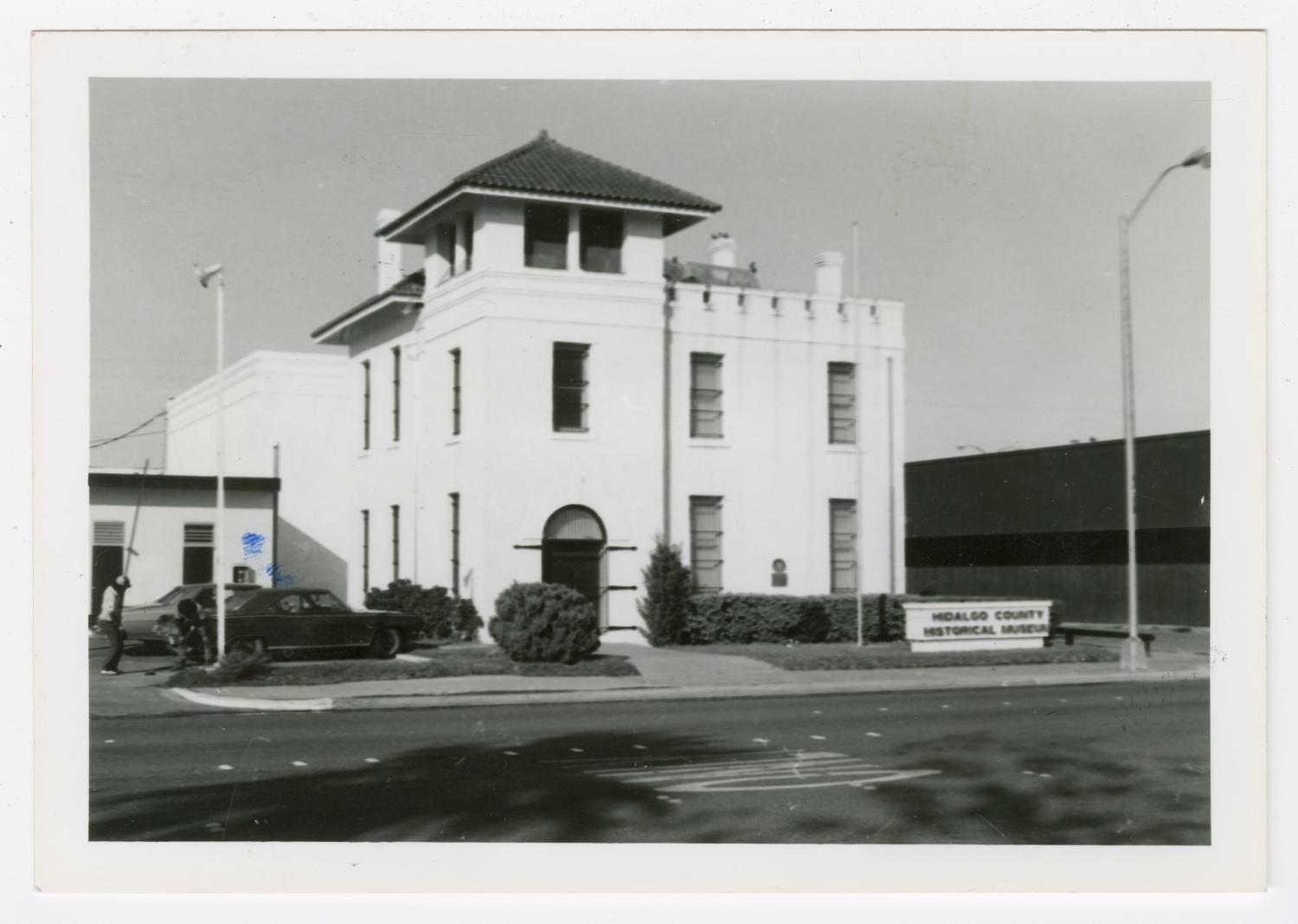 [Hidalgo County Jail Photograph 1] The Portal to Texas History