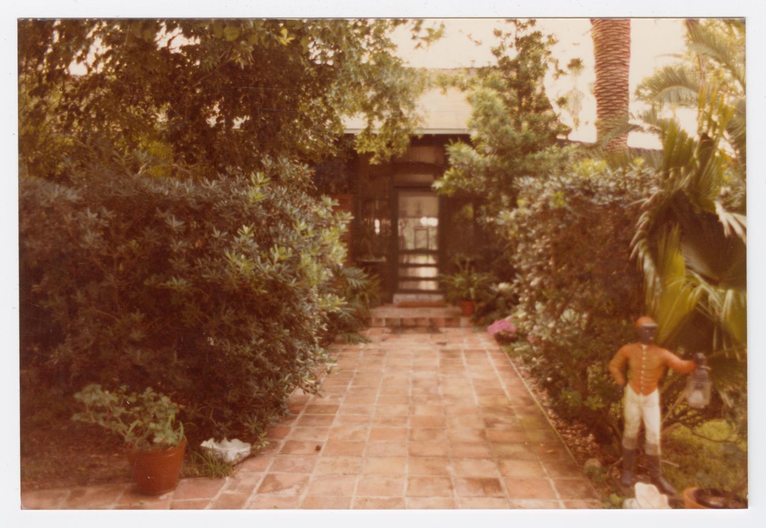 [Armstrong Ranch House Photograph 21] Side 1 of 2 The Portal to Texas History