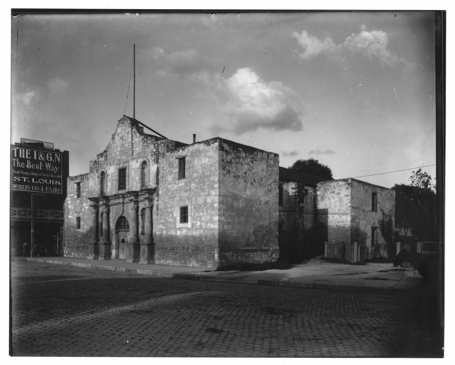 [The Alamo, 1901] Side 1 of 2 The Portal to Texas History