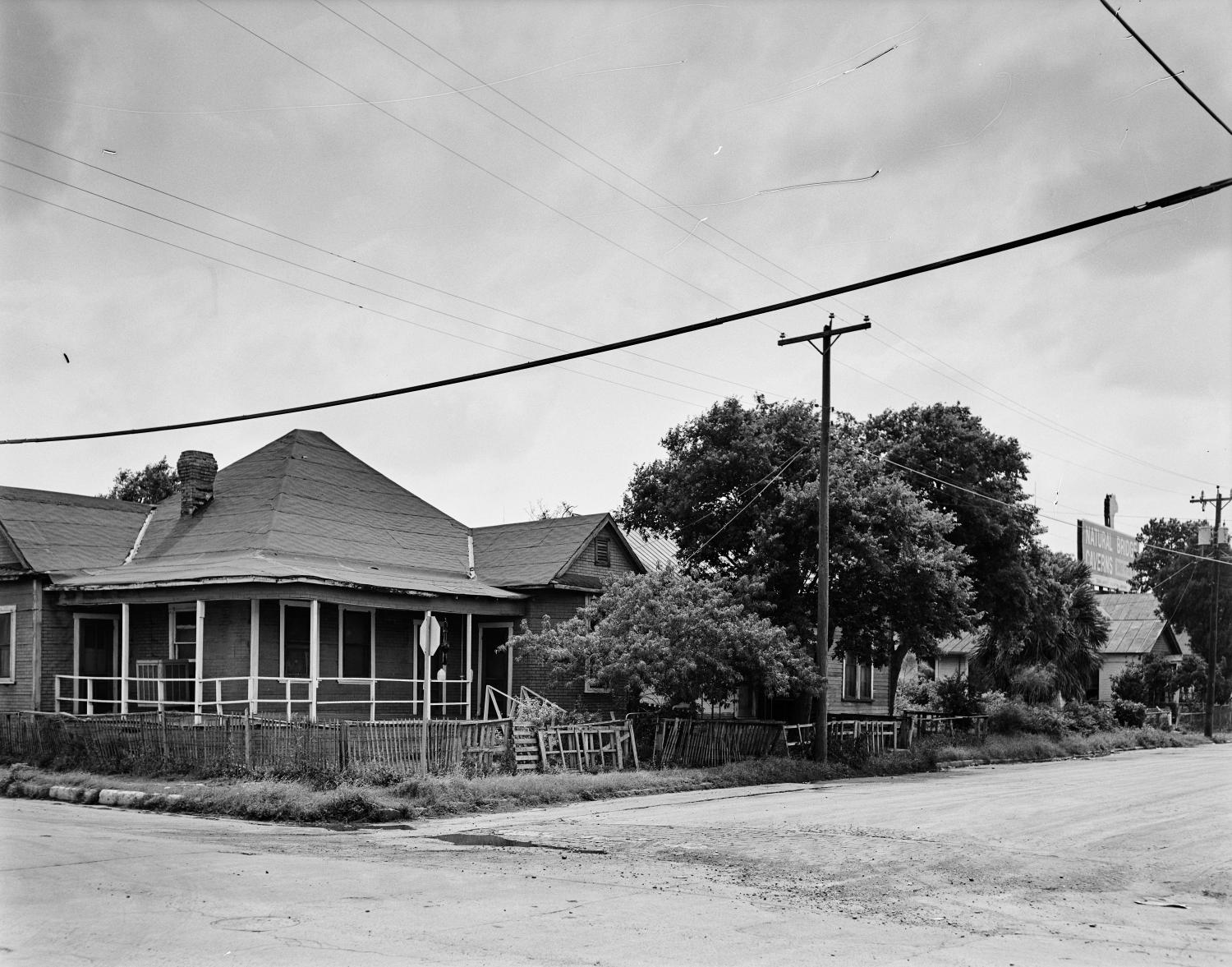 [Residential Block, (Northeast oblique)] The Portal to Texas History