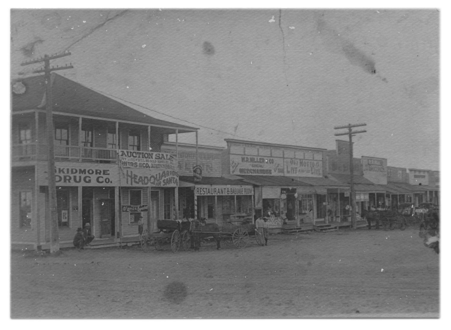 Sullivan and 4th Street in Skidmore Early 1900s The Portal to Texas