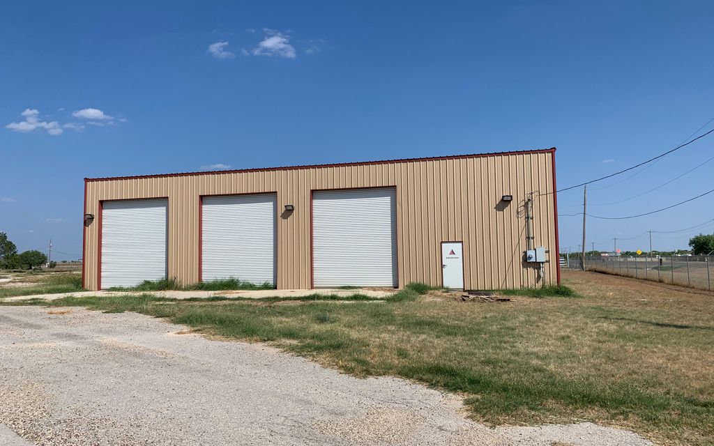 Commercial / Industrial Carrizo Springs, TX Texas Home and Ranch