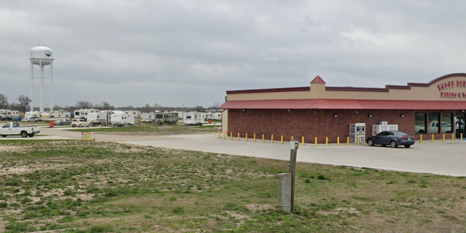 Texas Lone Star Market & RV Resort