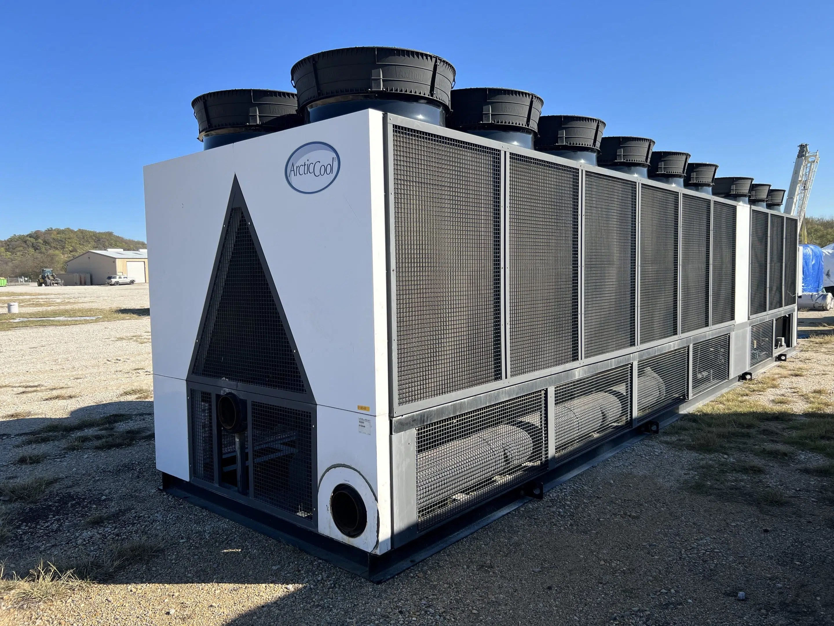 ARTICCOOL 330 Ton High Efficiency Air Cooled Chiller Texas Used