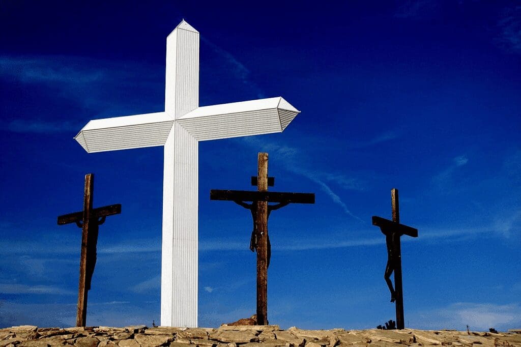 Giant 19Story Cross In Groom, Texas A Symbol Of Resilience And Faith