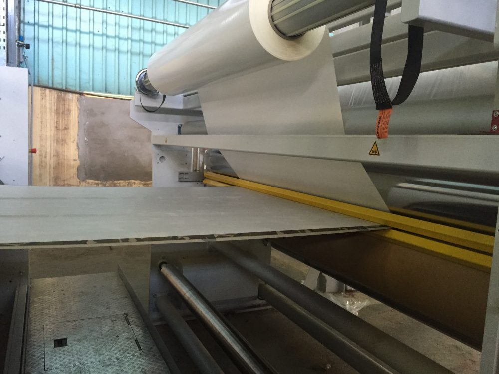 pic4_laminating_unit