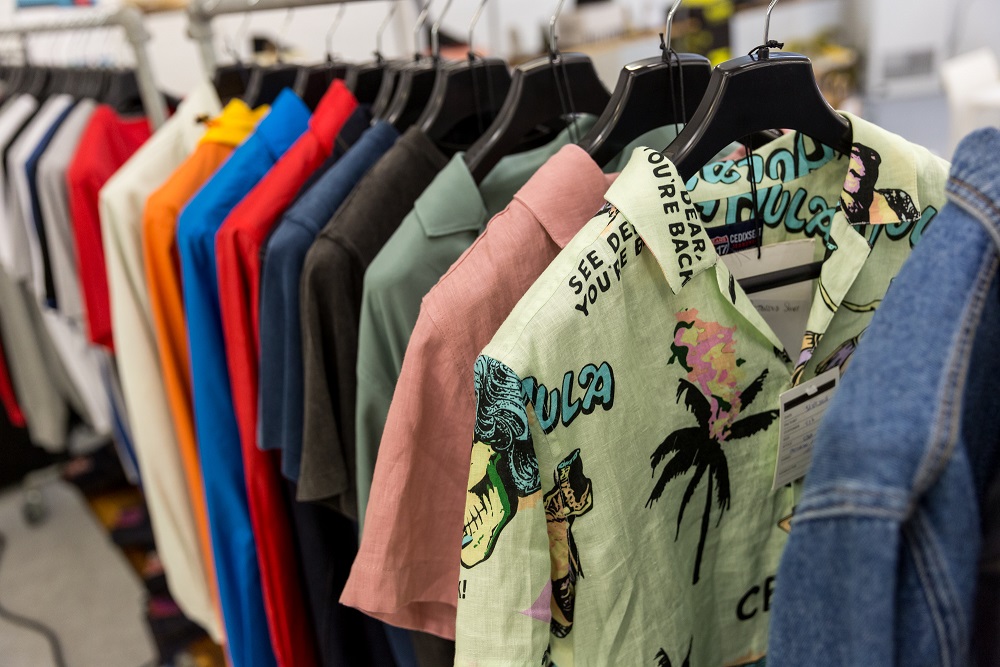 How to Start an Online Apparel Business