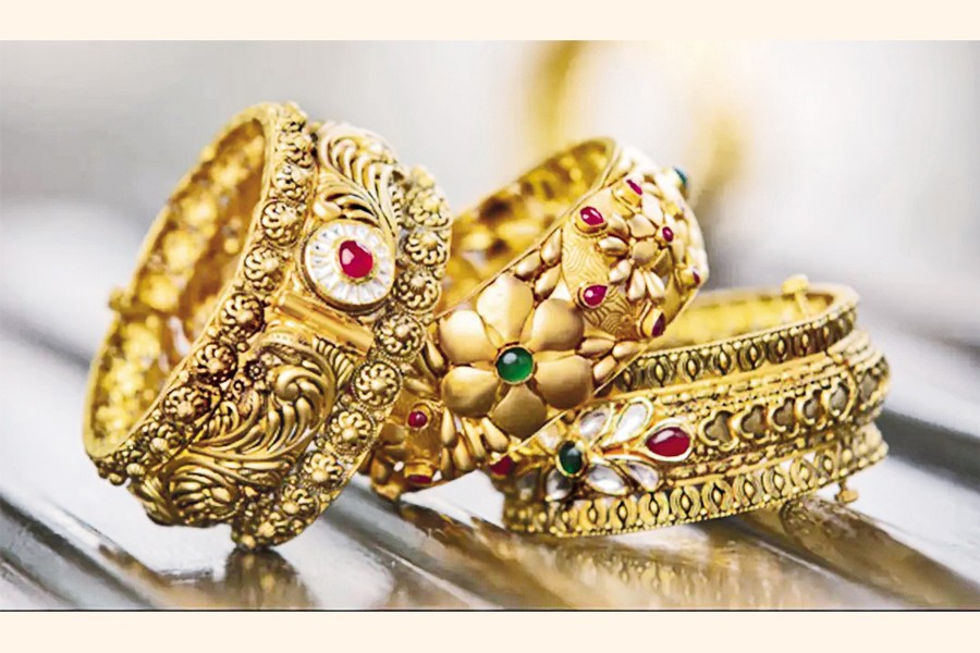 Reduce VAT, lower baggage rule ceiling, demand jewellers The