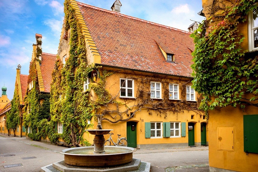 1 dollar rent for a whole year Fuggerei, world's oldest housing