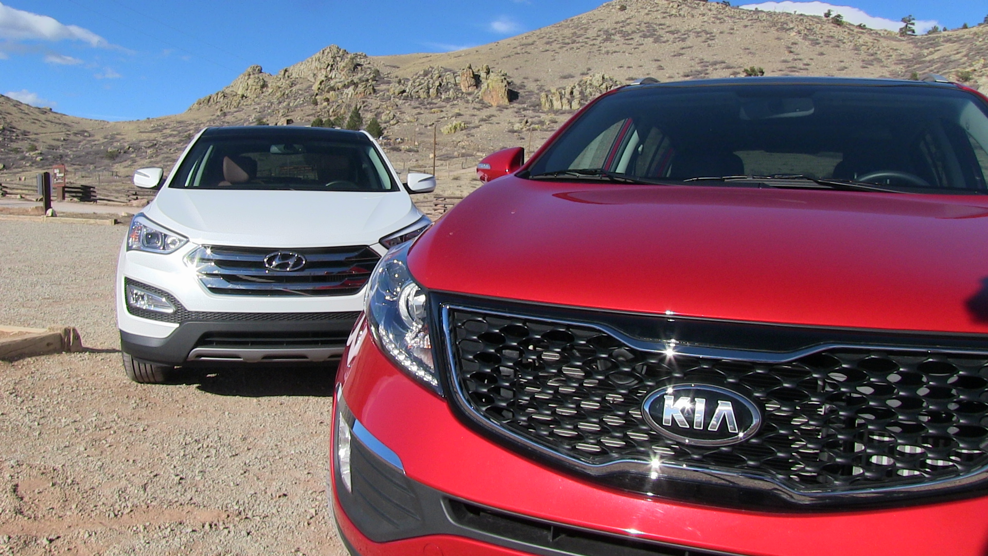 2013 KIA Sportage SX vs Hyundai Santa Fe Sport 060 MPH Mashup Review