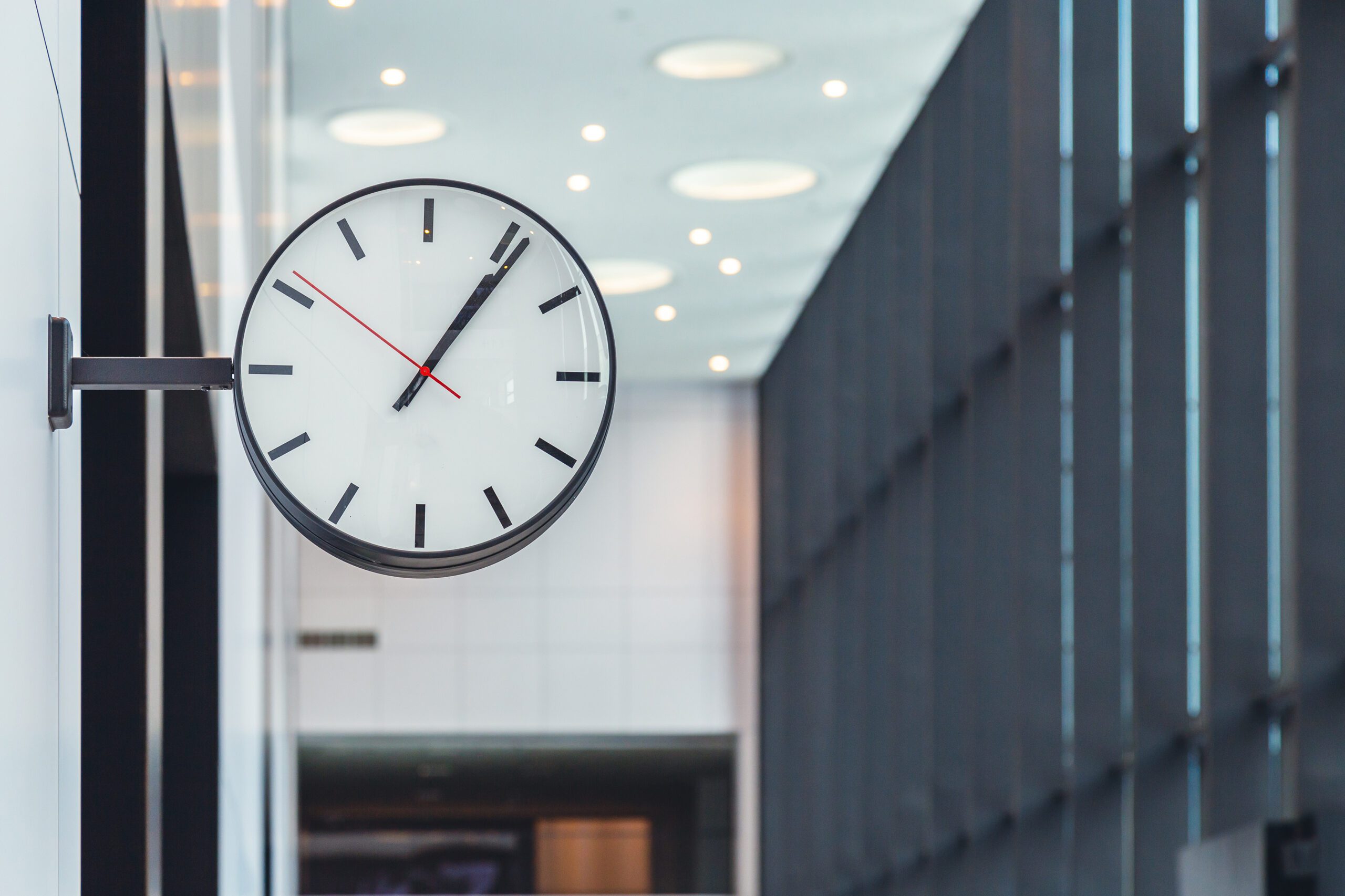 Importance of Clock Synchronization in Buildings & Industries