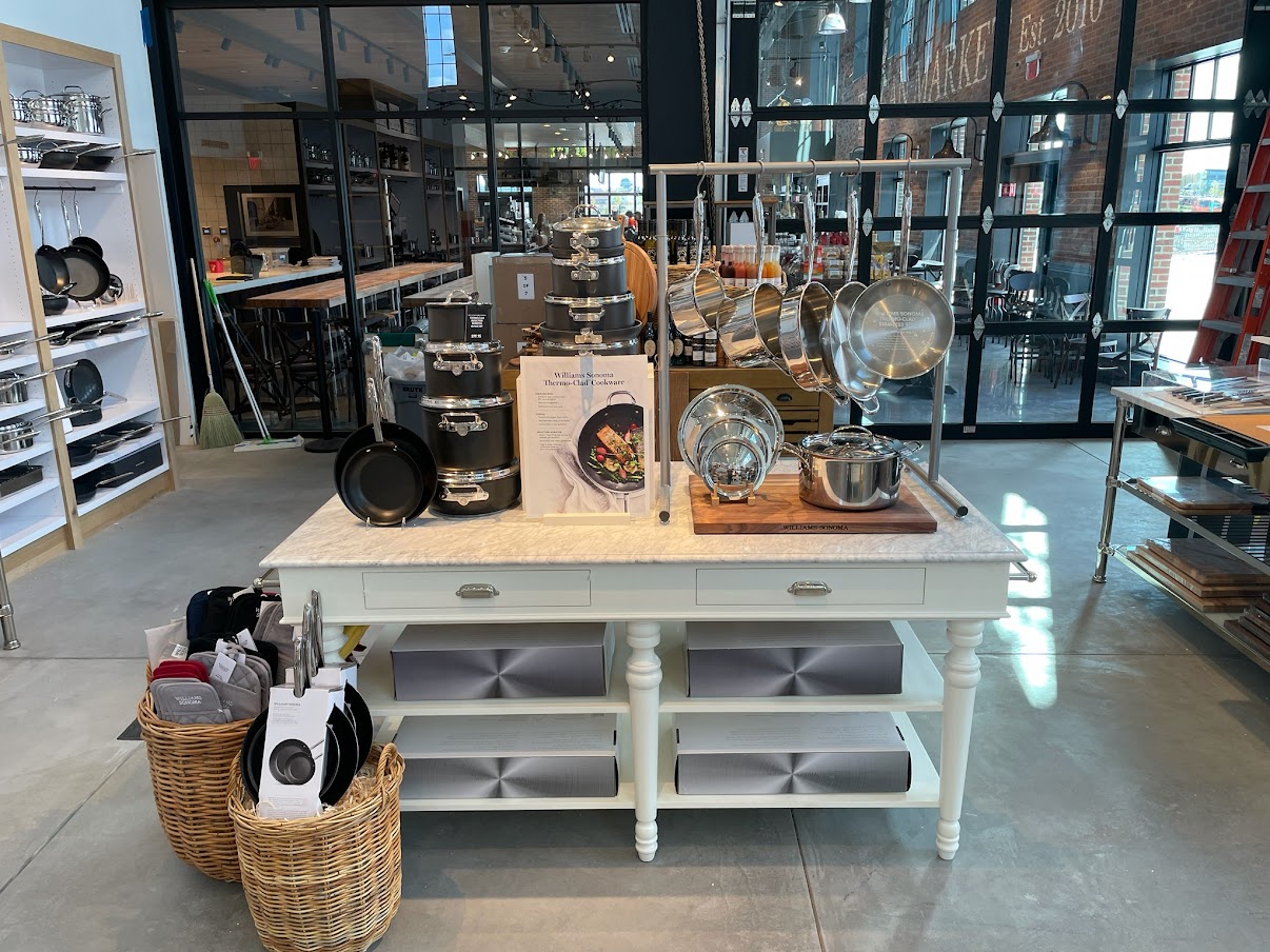 Metal Store Displays TGS Elevate