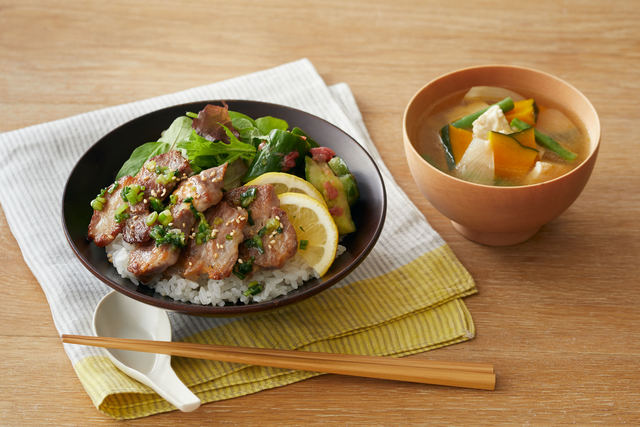 一週間を1000円で乗り切るには？究極の献立実例や食費節約術 [一人暮らし] All About 毎日悩まない! 15分でできる一汁一菜の一週間献立【夏レシピ(1)】 | 東京ガス ウチコト