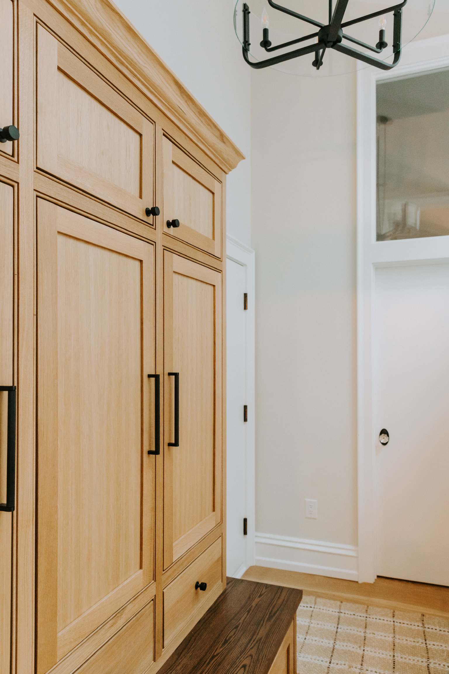 Mudroom Oreland, PA 2021 TH GROUP WOODWORKING