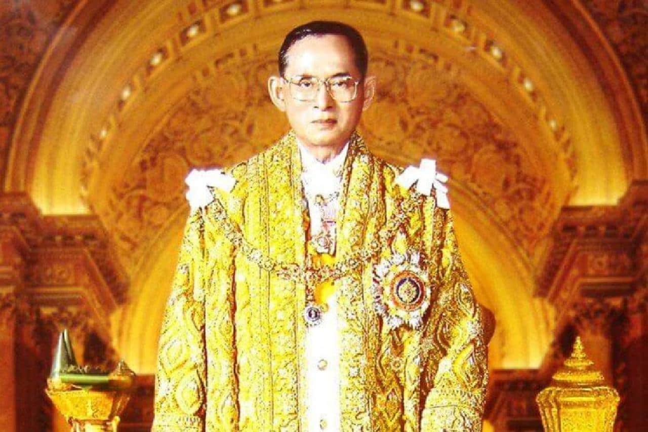 Birthday of the late King Rama IX and Father's Day in Thailand 5