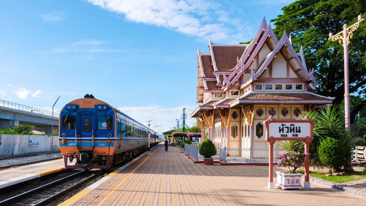 Travel in a Day Hua Hin Suan Son Pradiphat Beach Train THAILAND.GO.TH