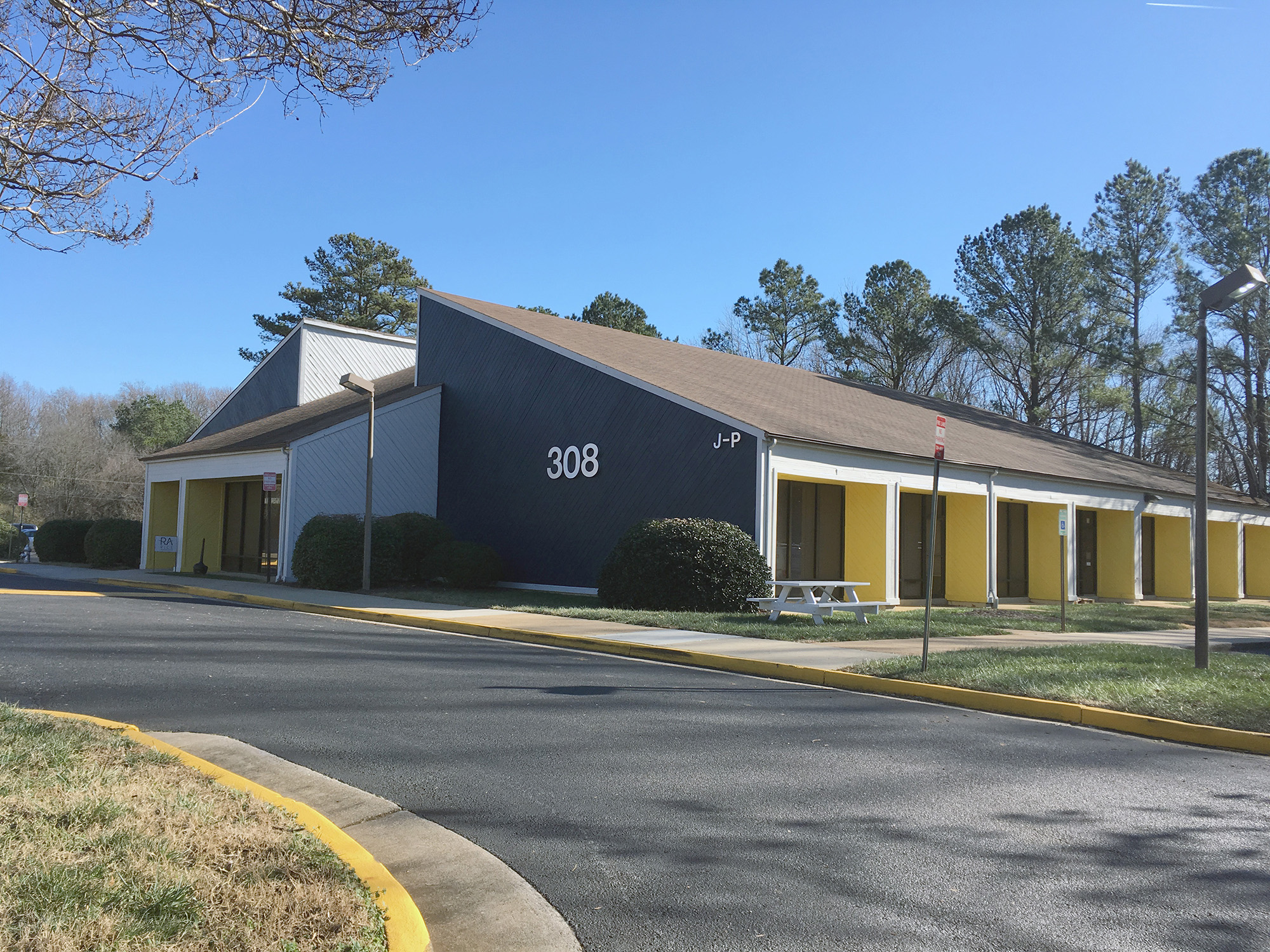 Premier Commerce Center Thalhimer