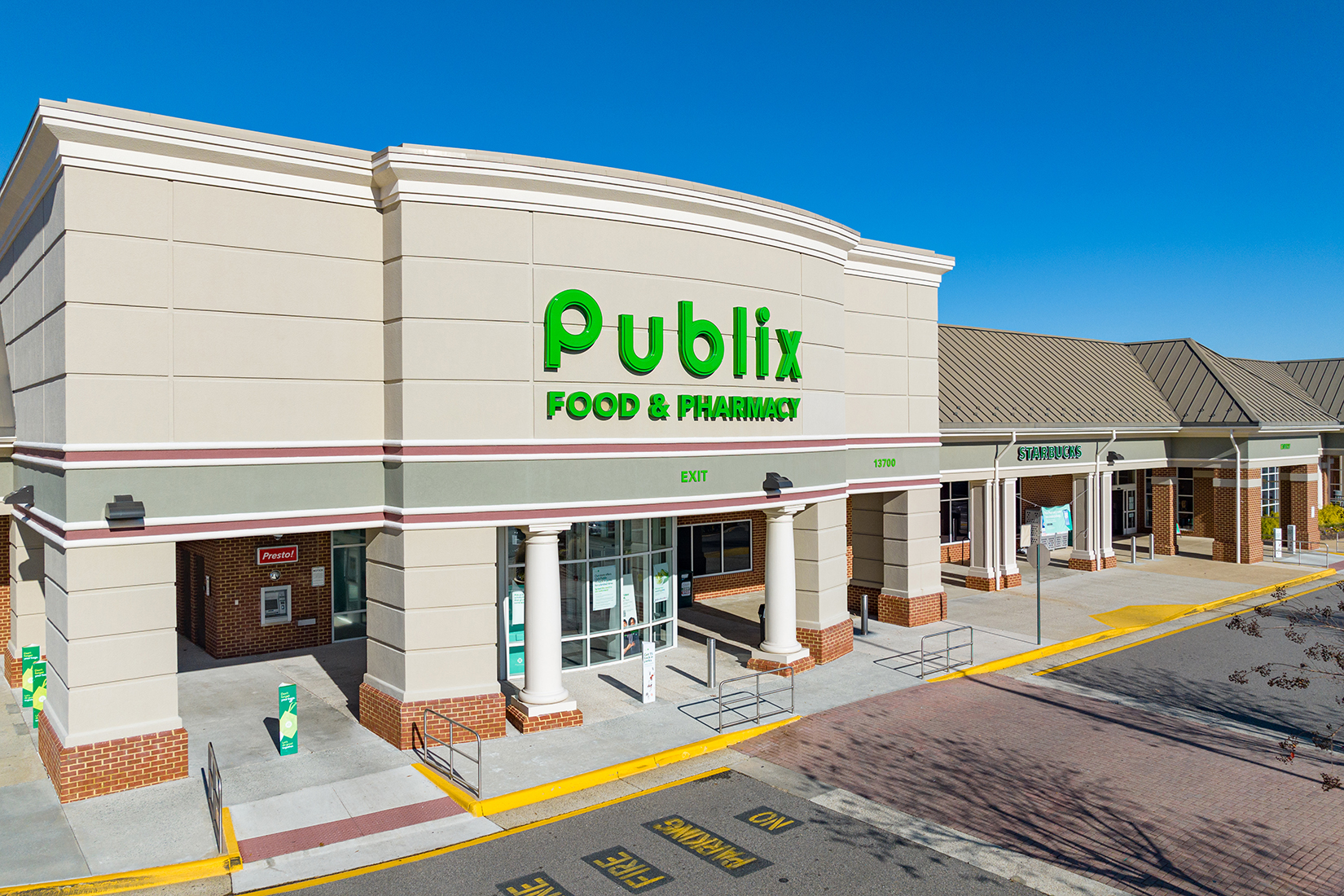 Harbour Pointe Village Shopping Center Thalhimer