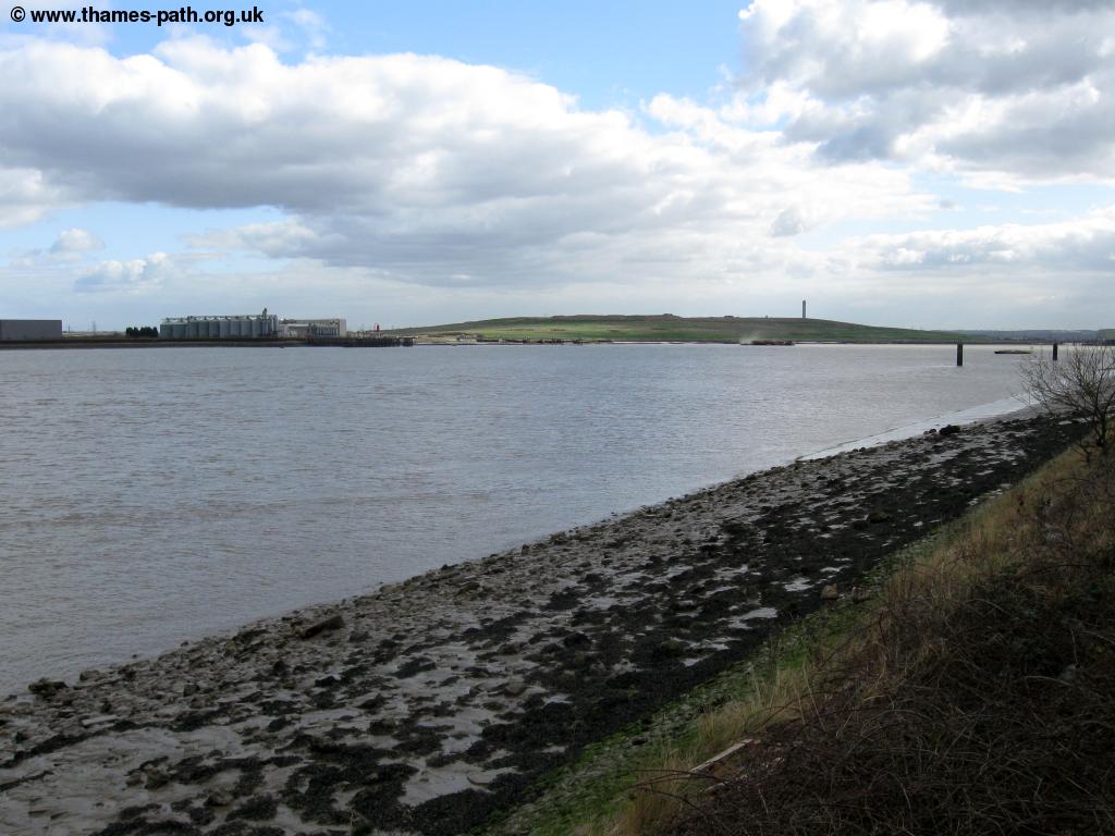 The Thames Path The Thames Barrier to Crayford