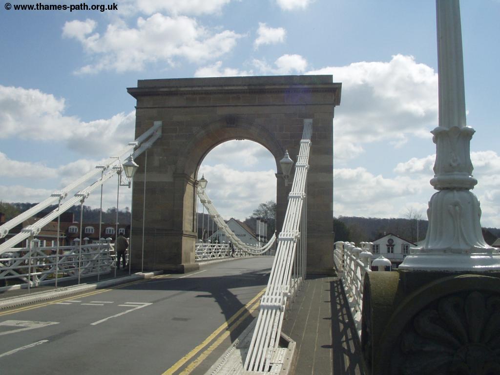 The Thames Path Bourne End to Henley