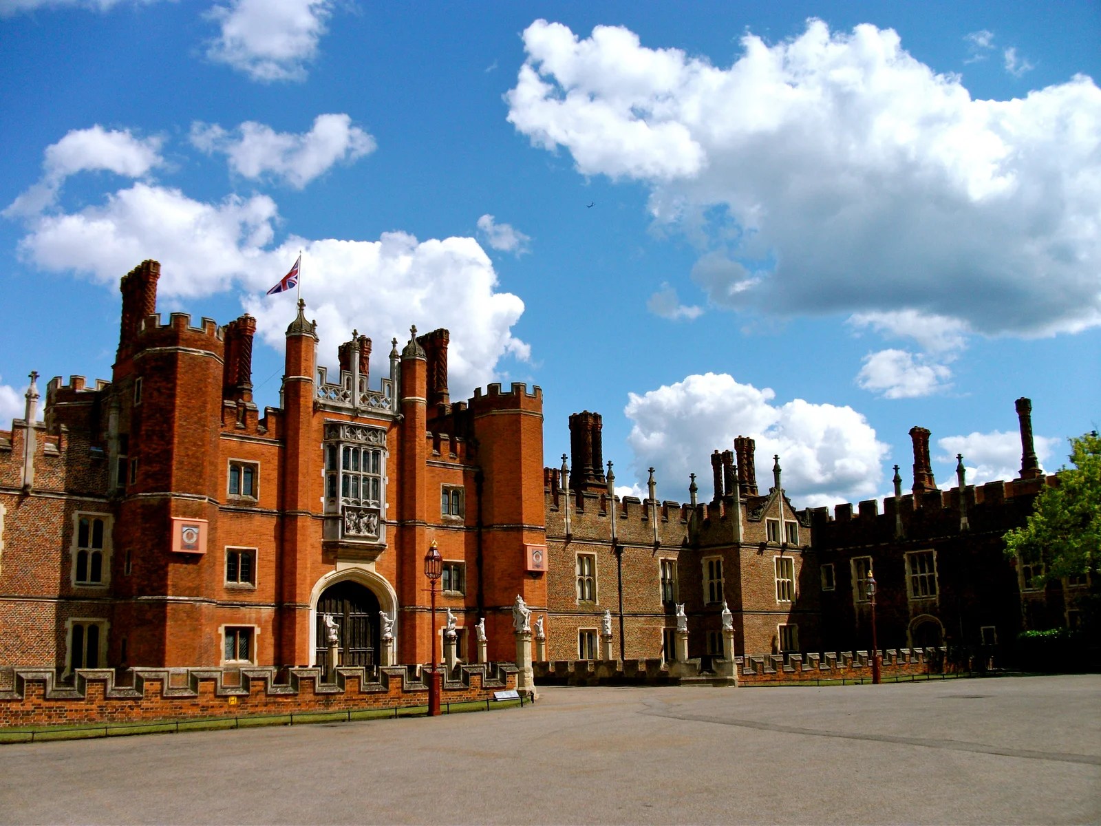 Hampton Court Palace A Photo Essay