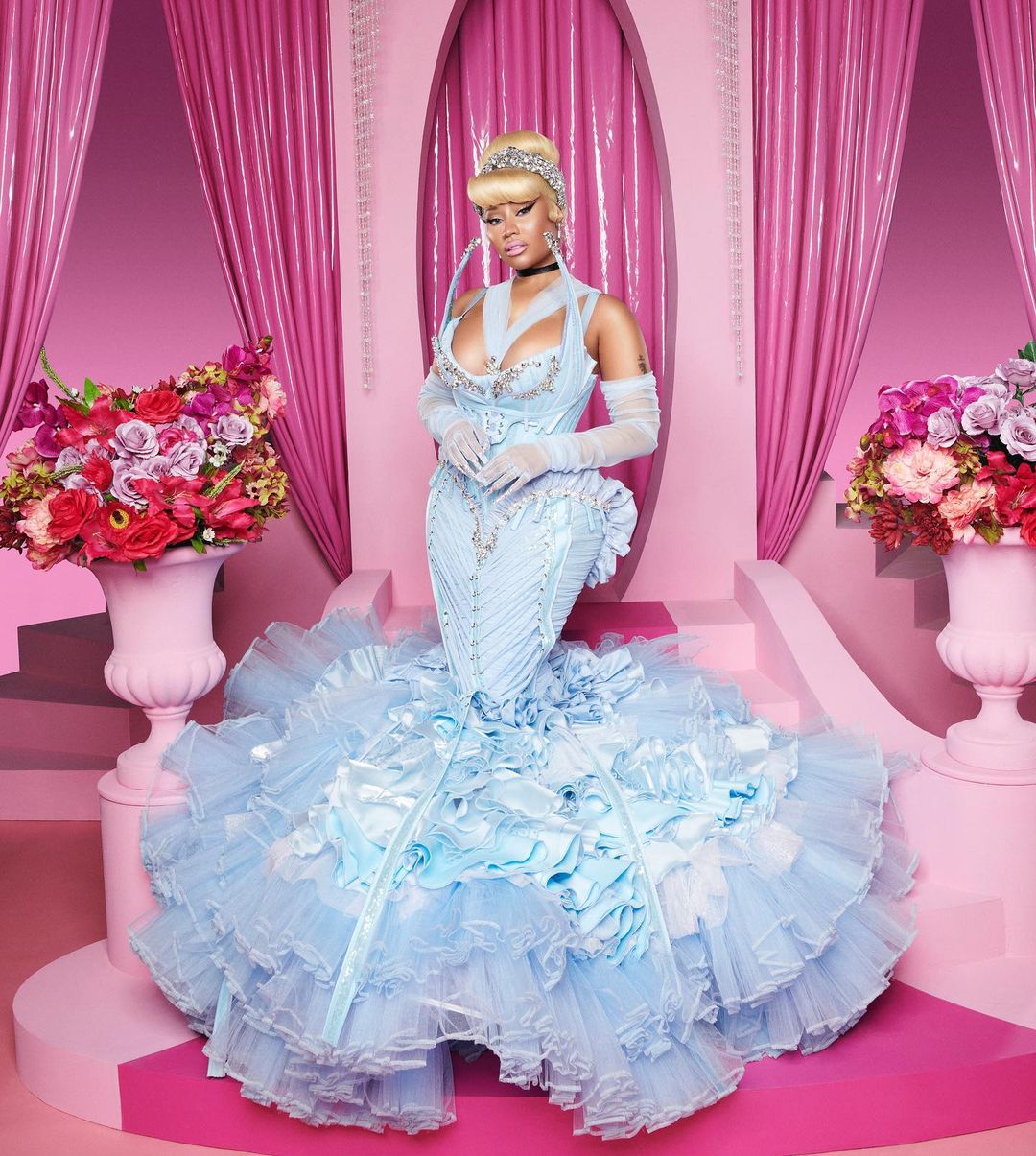Halloween Night 2022 Nicki Minaj, Christina Aguilera, Lil Nas X