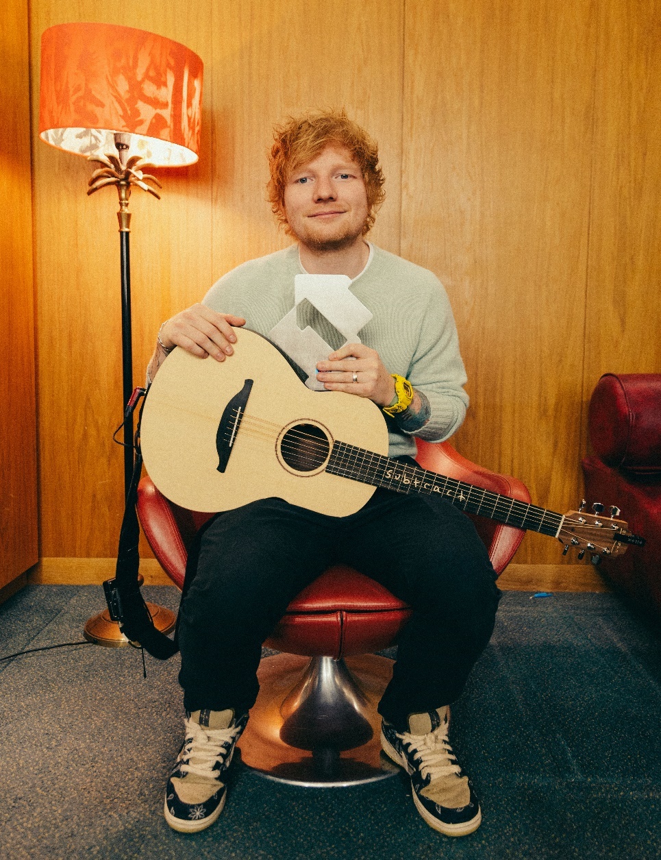 Ed Sheeran Scores 14th UK 1 Single 'Eyes Closed' That Grape Juice