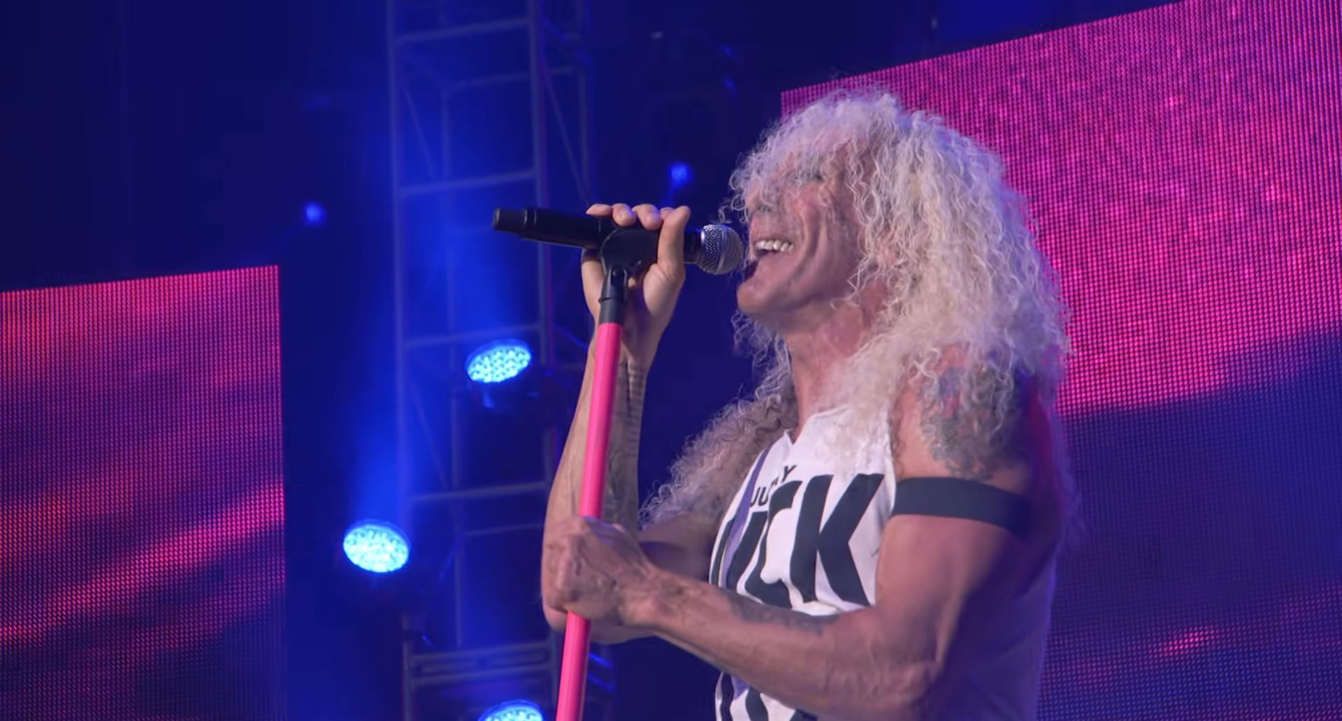 Dee Snider Blasts Kiss & Mötley Crüe For Reuniting Solely For Money