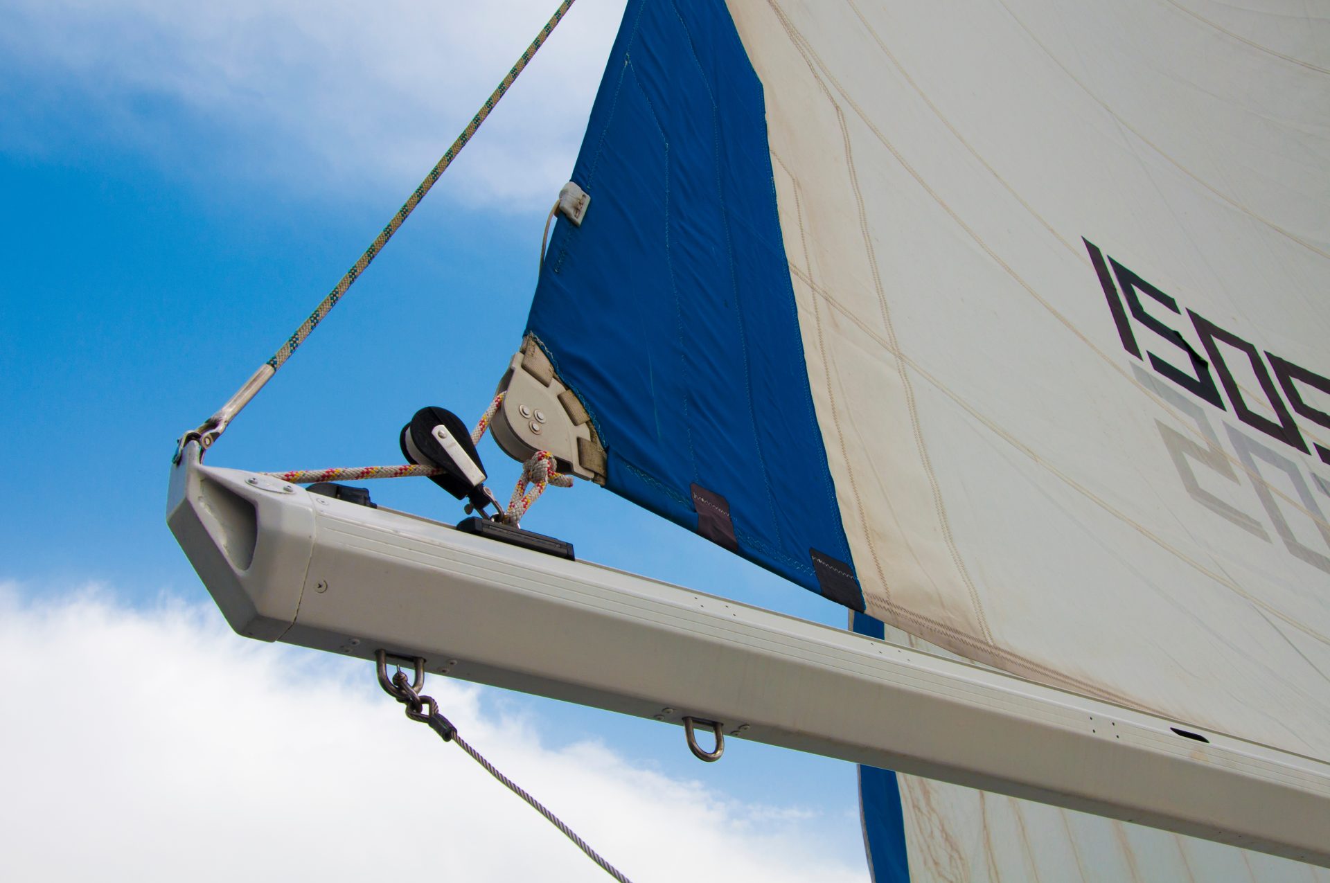 Topping Lift Types, Uses, and Adjustments Sailing and Boating Guides