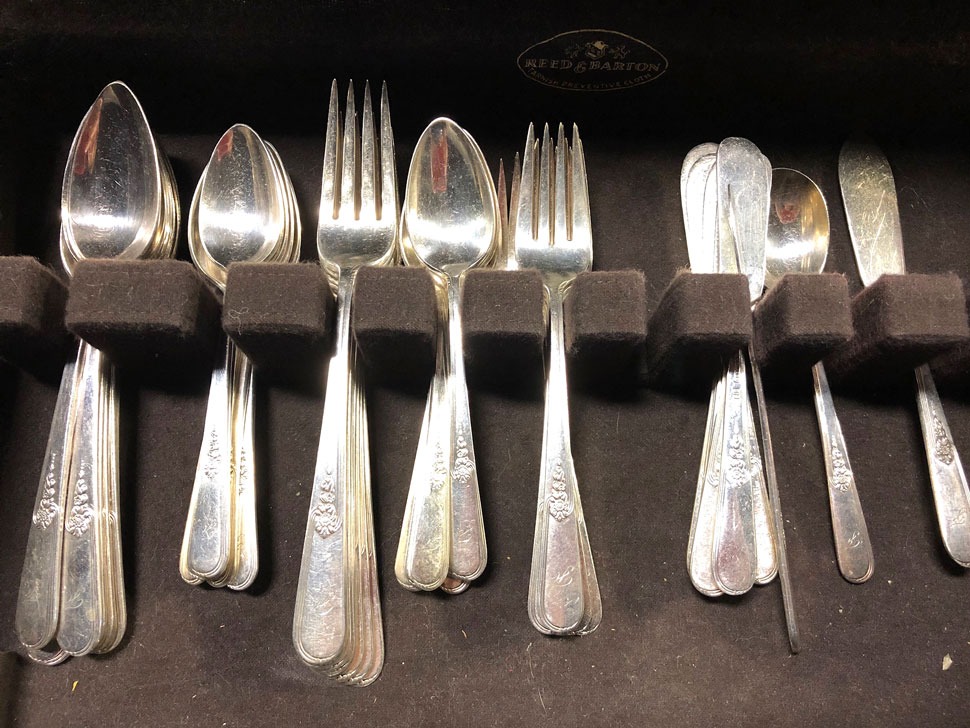 Johnnycake Center, Westerly The E List