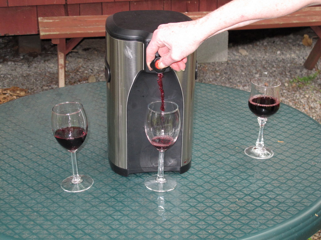 Boxxle BaginBox wine dispenser review The Gadgeteer