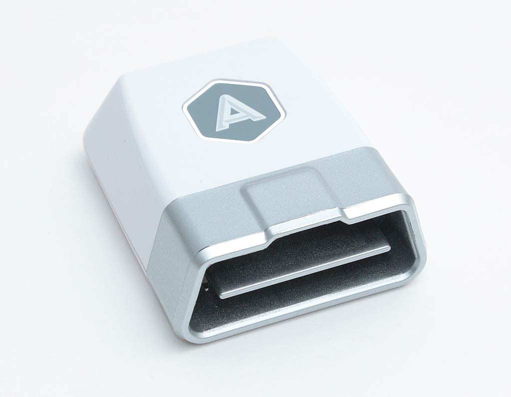 Automatic car adapter review - The Gadgeteer