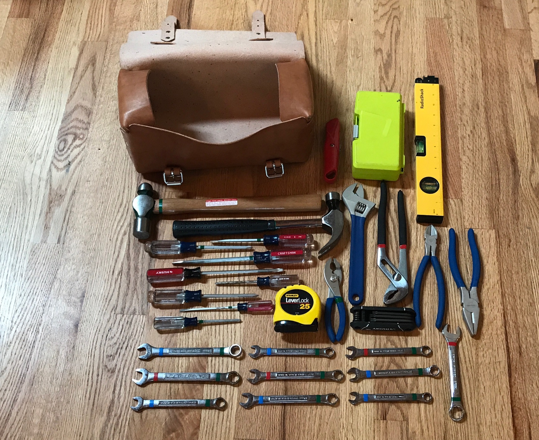 Mr. Lentz Leather Work Bag review The Gadgeteer