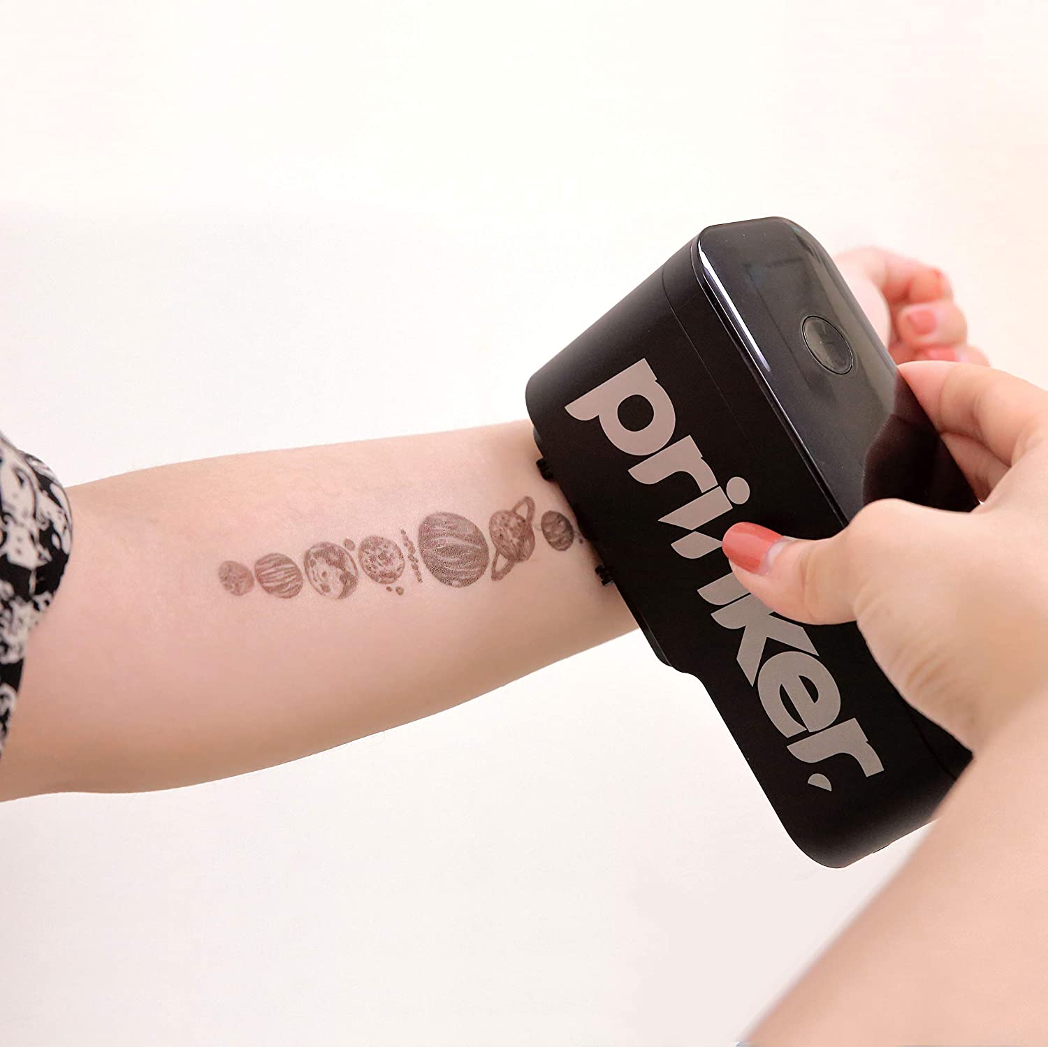 Prinker Prints Custom Waterproof Tattoos Directly On Your Skin - The Gadgeteer 1499_x_1500_jpg