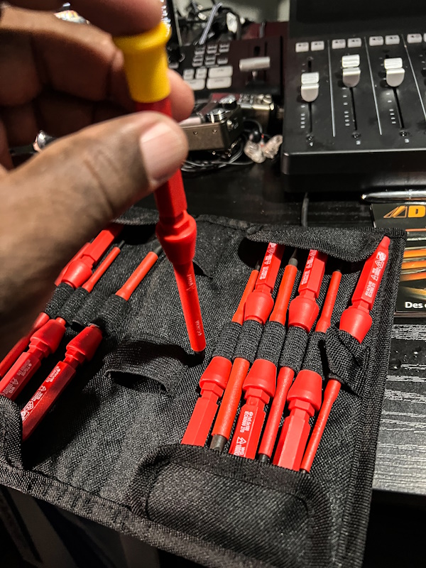 Dynamic 14 Piece Insulated Screwdriver Set review The Gadgeteer