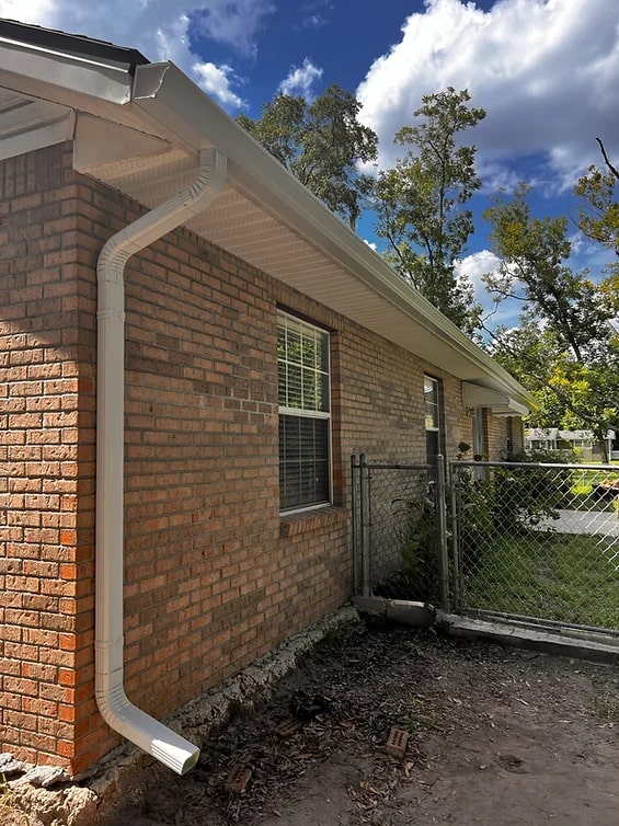 Affordable Seamless Rain Gutters in Jacksonville, FL