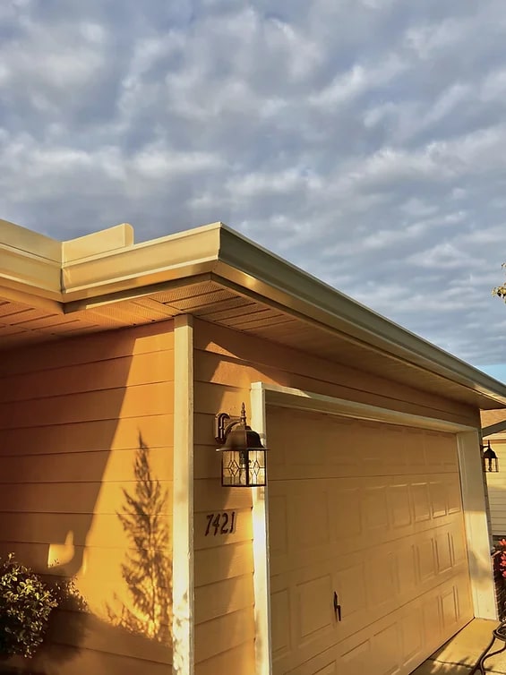 Affordable Seamless Rain Gutters in Jacksonville, FL