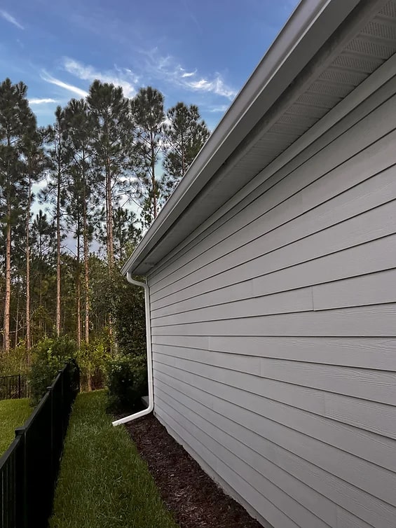 Affordable Seamless Rain Gutters in Jacksonville, FL