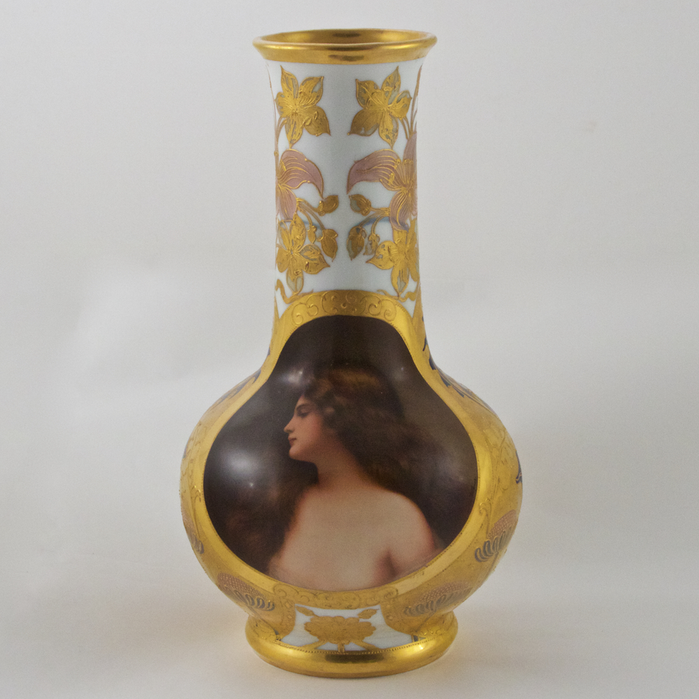 A Fine Royal Vienna Style Porcelain Portrait Vase Manhattan Art and Antiques Center