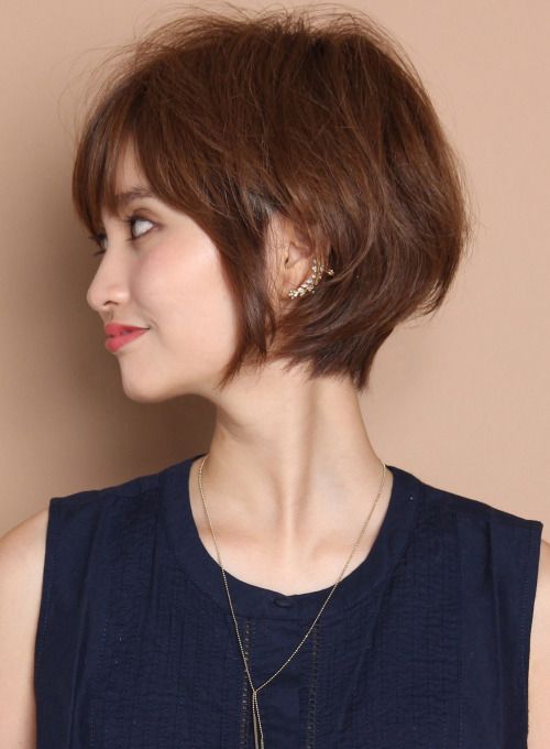 小顔に見える！簡単でおすすめのヘアアレンジ髪型20選