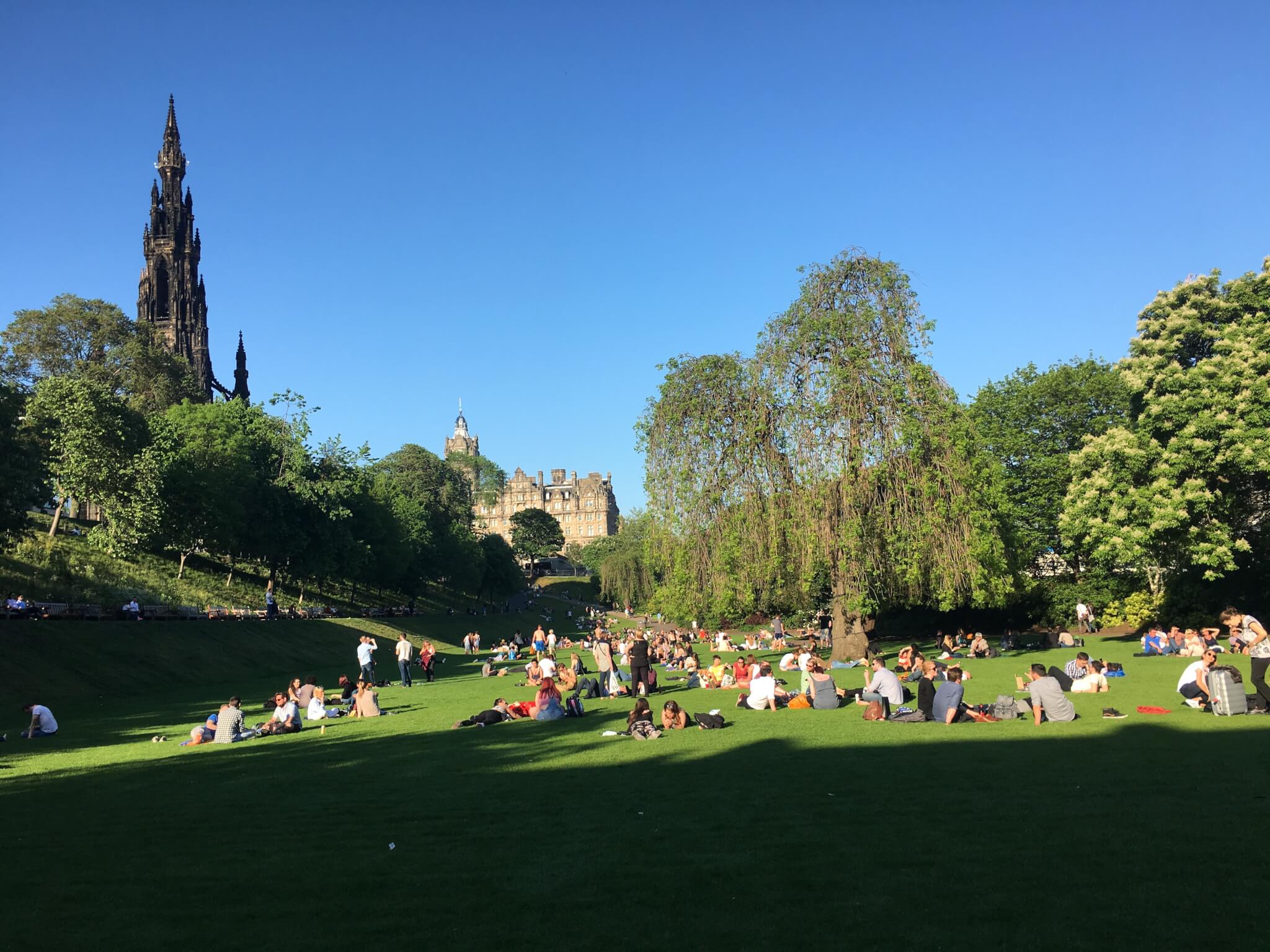 Princes Street Gardens, Edinburgh, Scotland ⋆ The Passenger