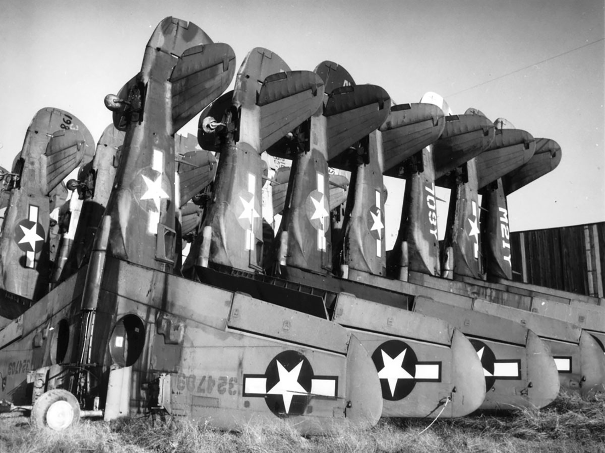 P40 THE OBSOLETE WAR HERO