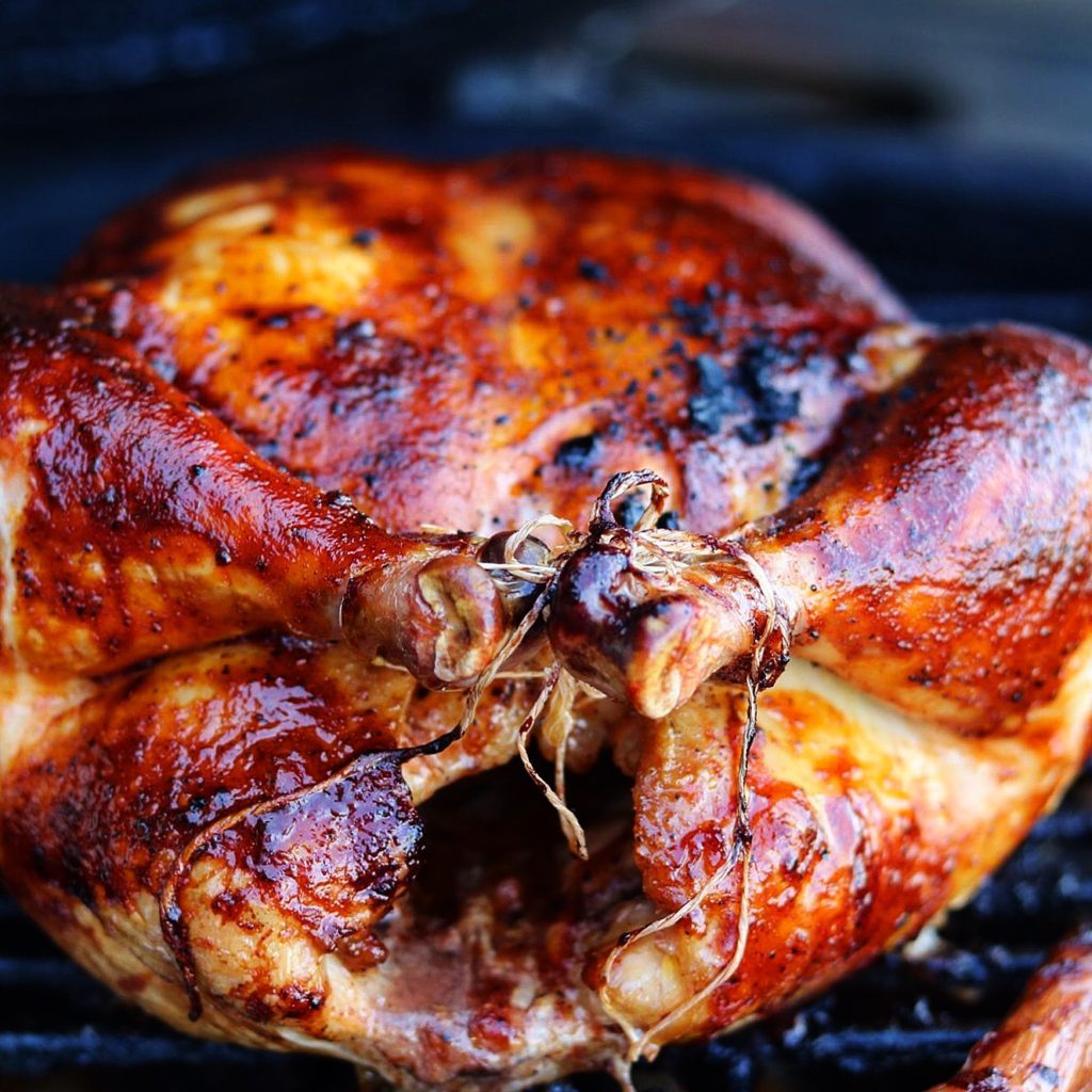 Big Green Egg Smoked Bbq Chicken The 2 Spoons
