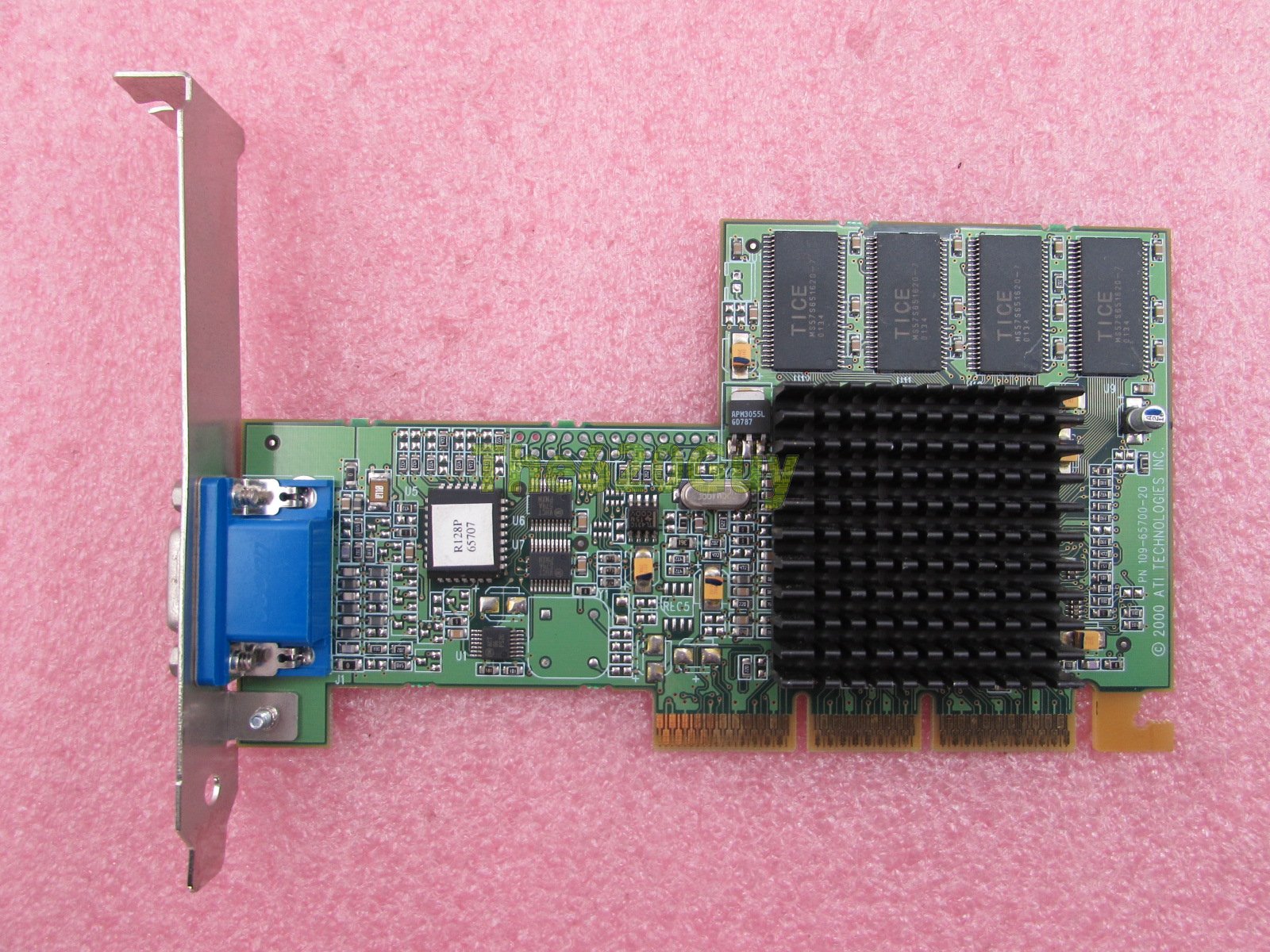 ATI Rage 128 Pro Xpert 2000 Pro 32MB 128Bit AGP 2x/4x