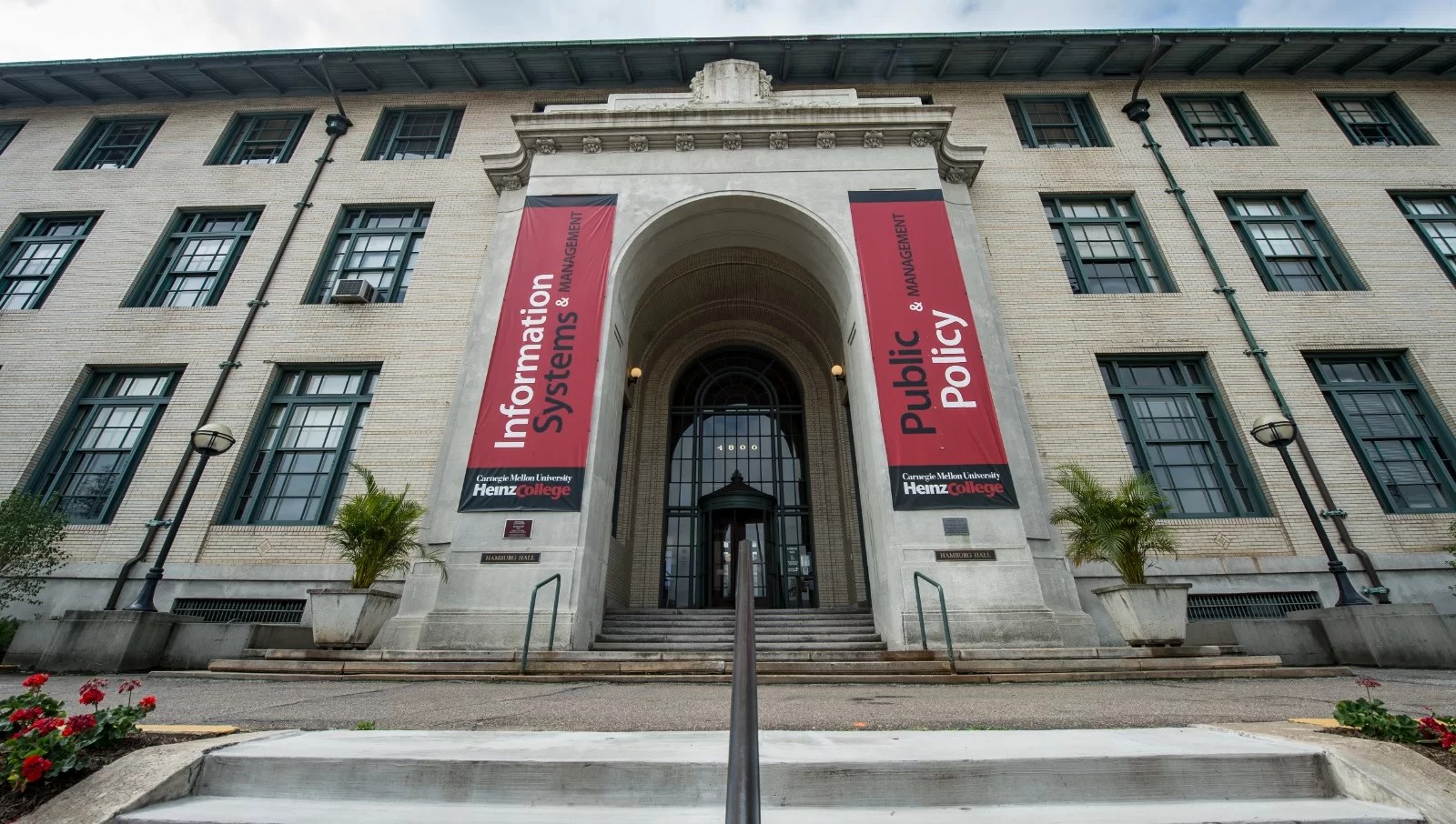 Heinz College of Information Systems and Public Policy The Academic(03)