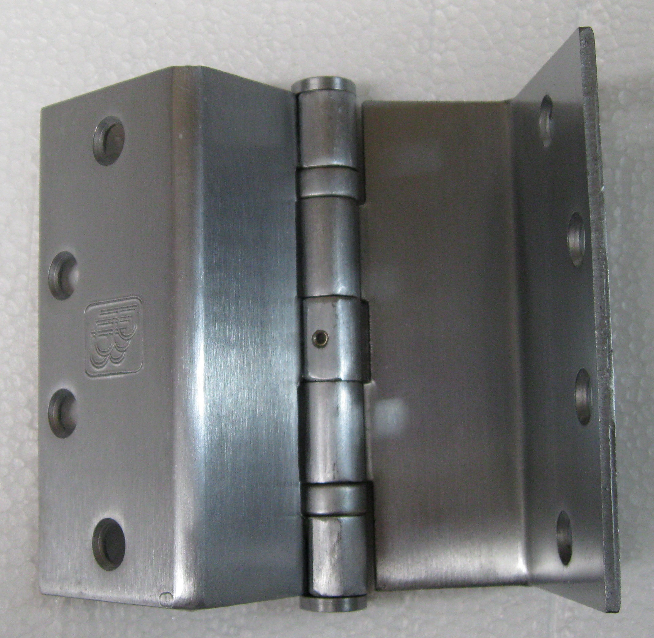 Swing Clear Hinge Manitoba, CA The Access Store