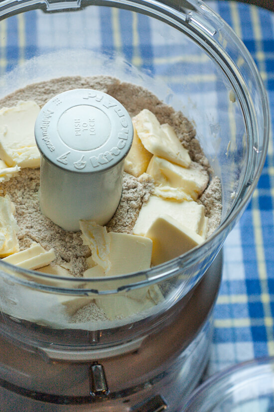 Perfect Flaky Pie Crust Recipe The Adventure Bite